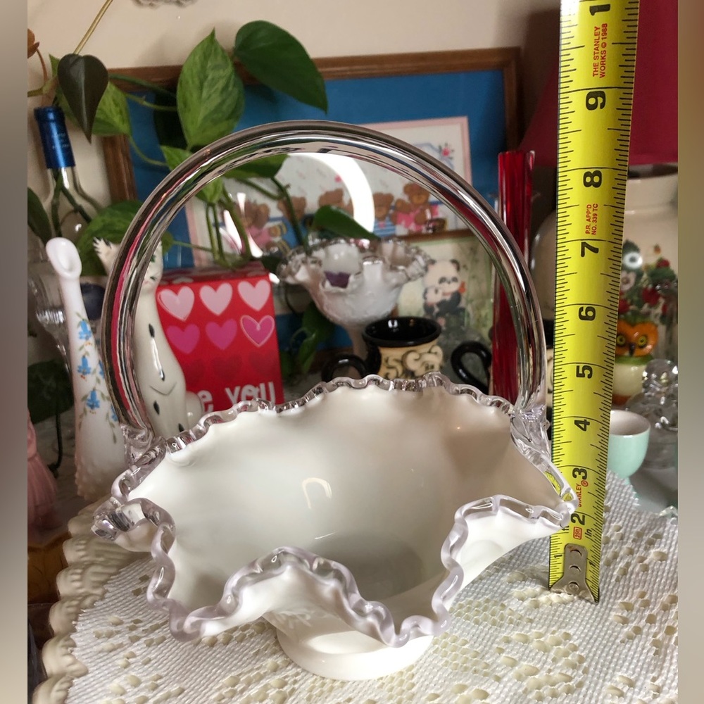 Fenton paisley ruffled basket - Picture 8 of 9